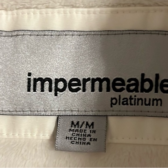 Impermeable Platinum Jacket - Picture 3 of 8